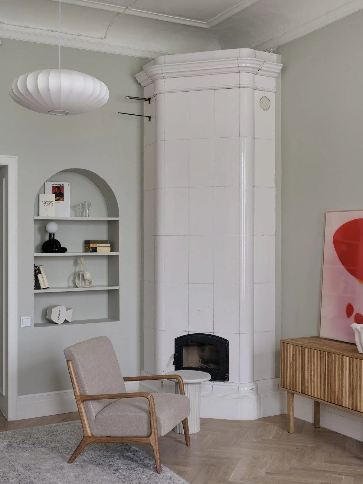 Гостиная комната, вид на нишу