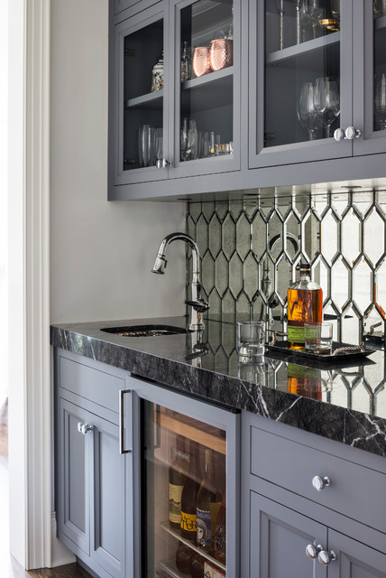 Manhasset Charm clasico-bar-en-casa