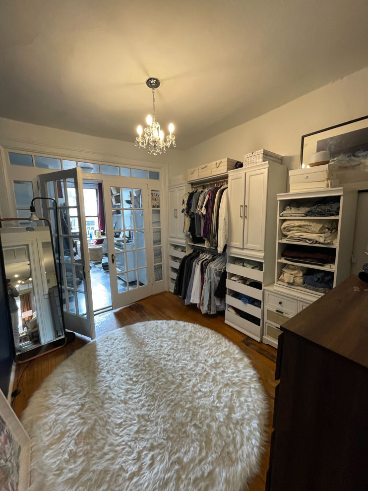 Walk in closet / bedroom? Design / layout ideas for extra space?
