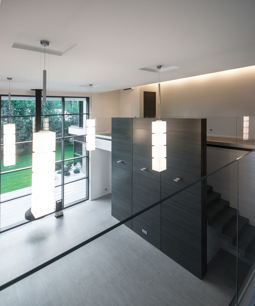 Остекление коттеджа в поселке БЕНИЛЮКС на алюминиевой системе REYNAERS