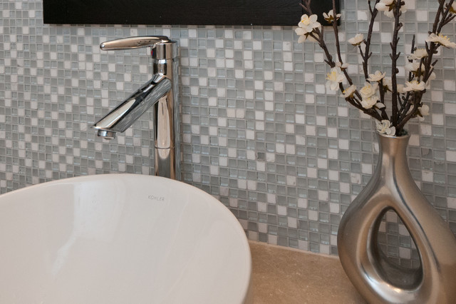 Bathroom Backsplashes contemporaneo-cuarto-de-bano