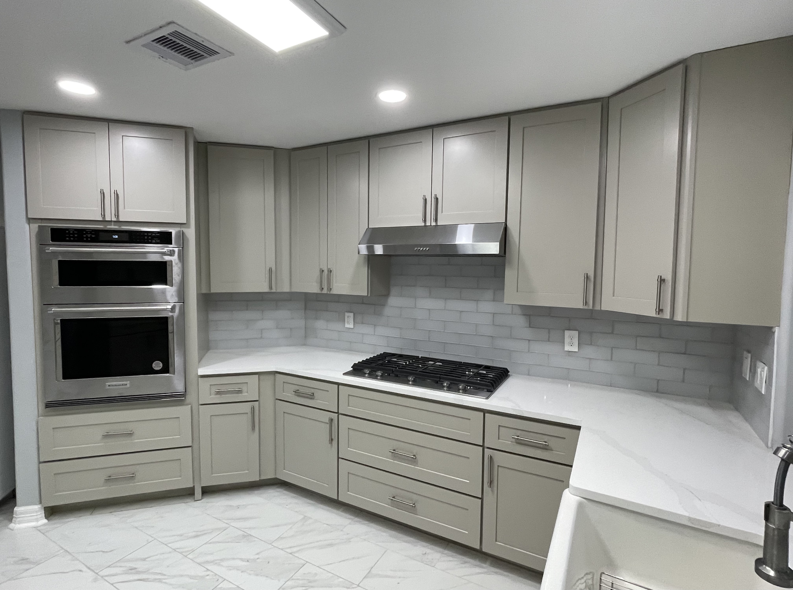 Contemporary Kitchen Remodeling in Cypress, TX