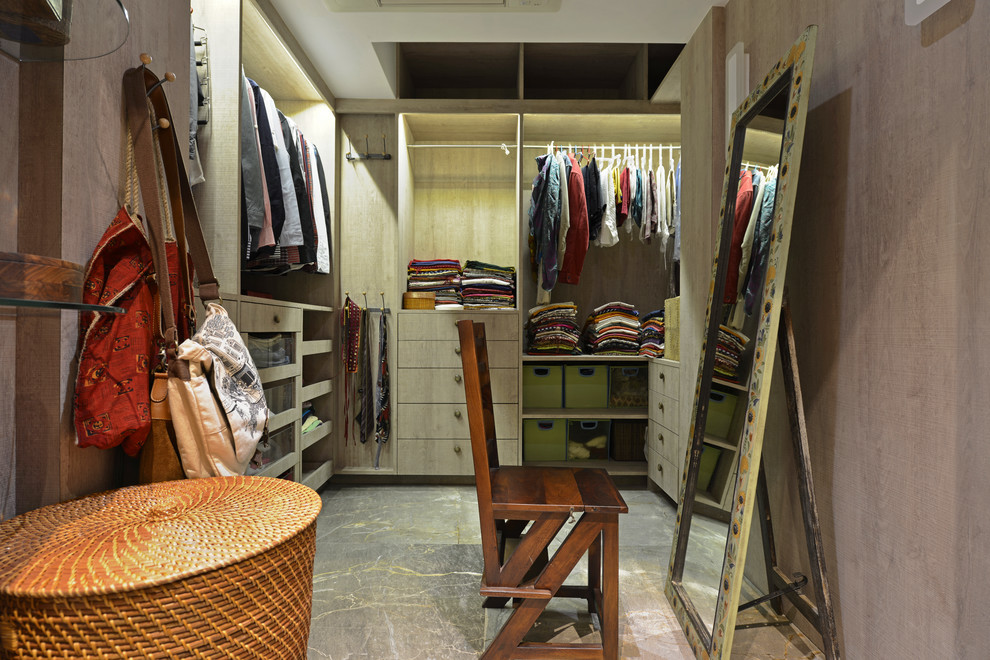 Design ideas for a traditional storage and wardrobe in Mumbai.