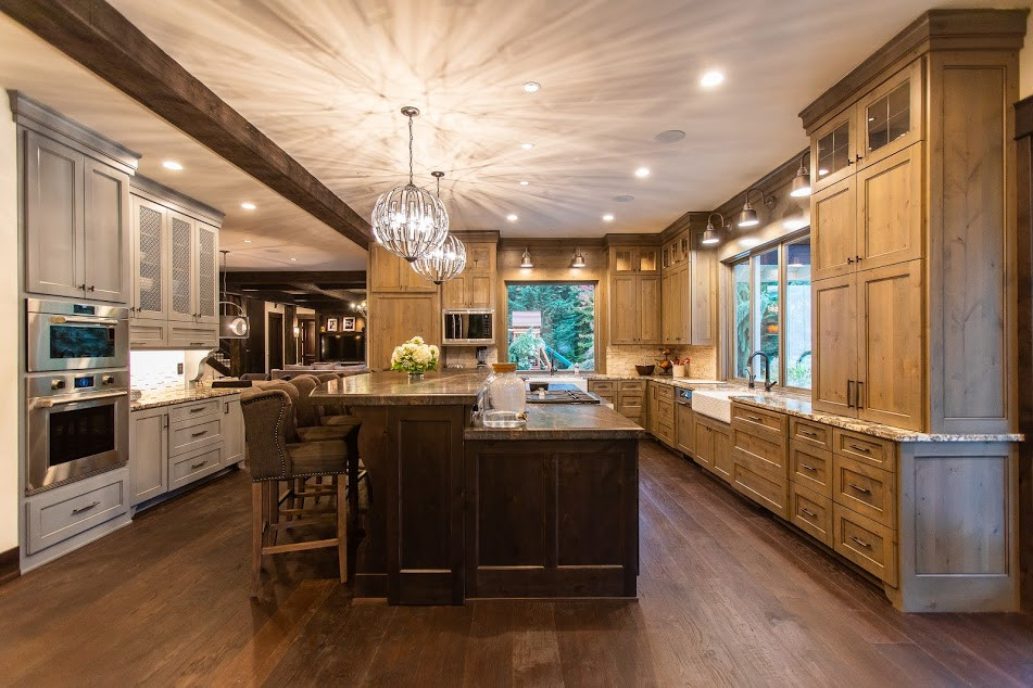 Mountain style kitchen photo in Seattle