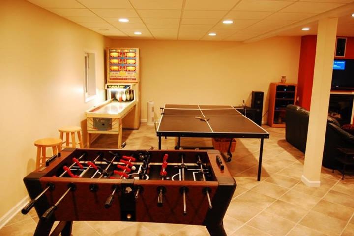 Photo of a modern basement in Chicago.