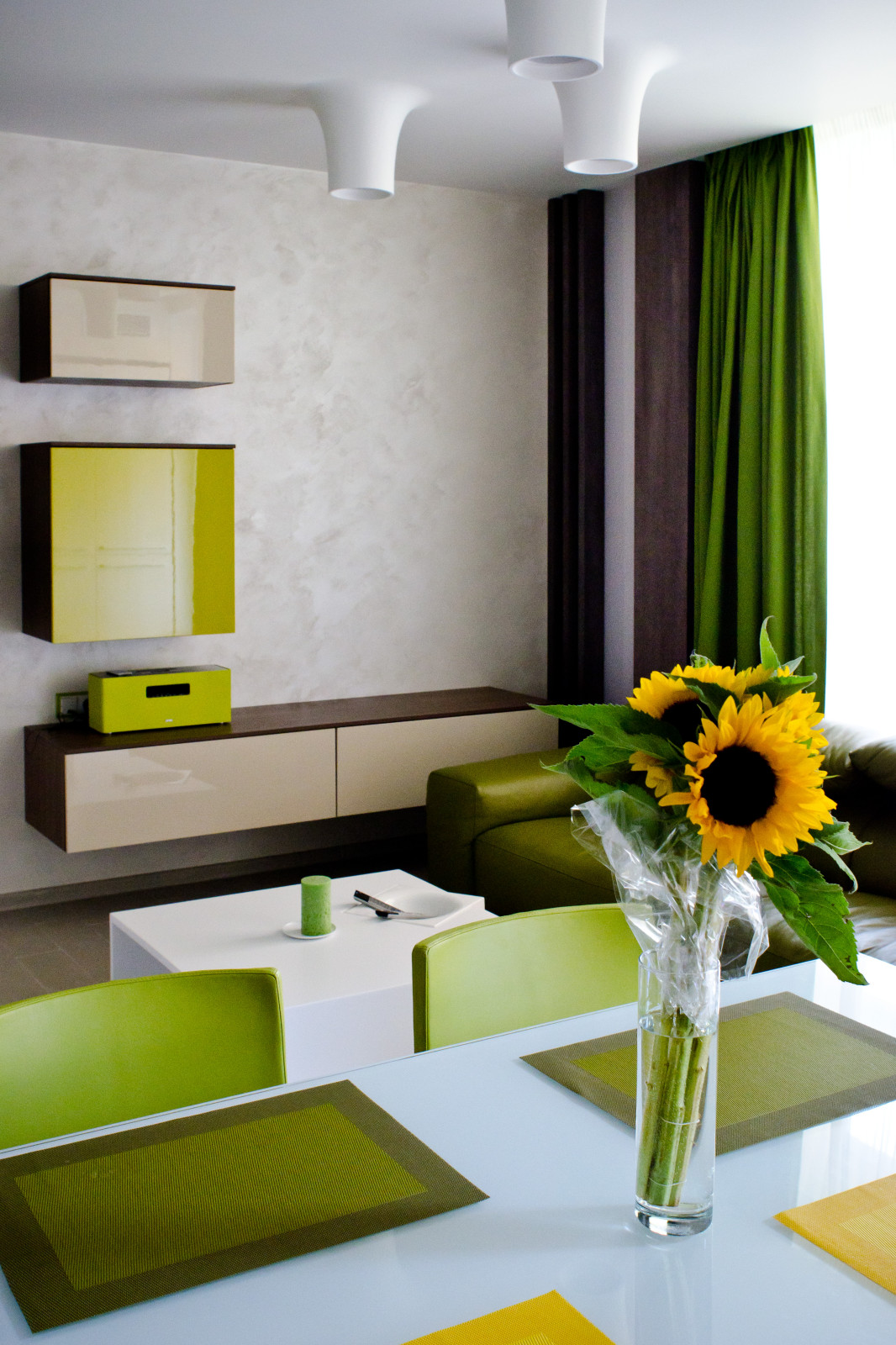 Сплошной позитив. В соавторстве с Анастасией Гавриловой.