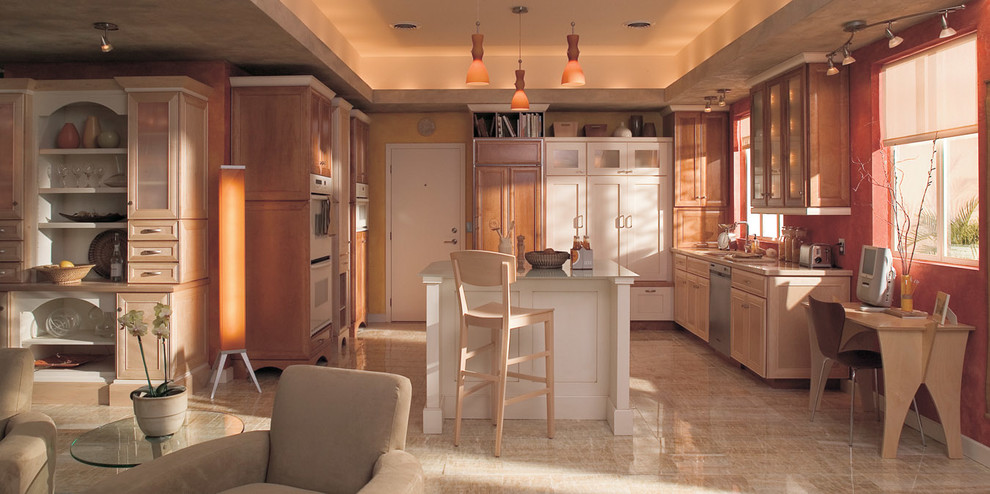 Transitional kitchen photo in Miami