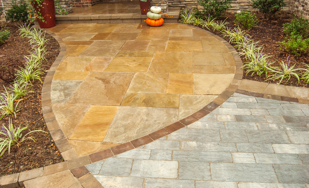 Design ideas for a transitional front yard garden path in St Louis for fall.