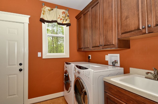 Baldwin Homes Emerson craftsman-buanderie