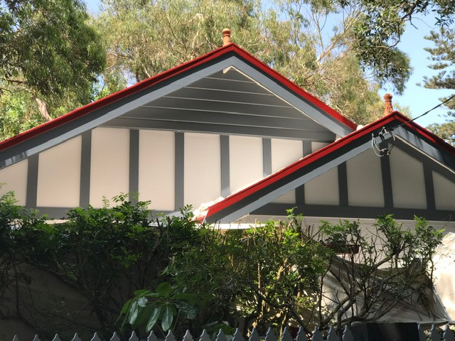 California bungalow interior/exterior Bronte