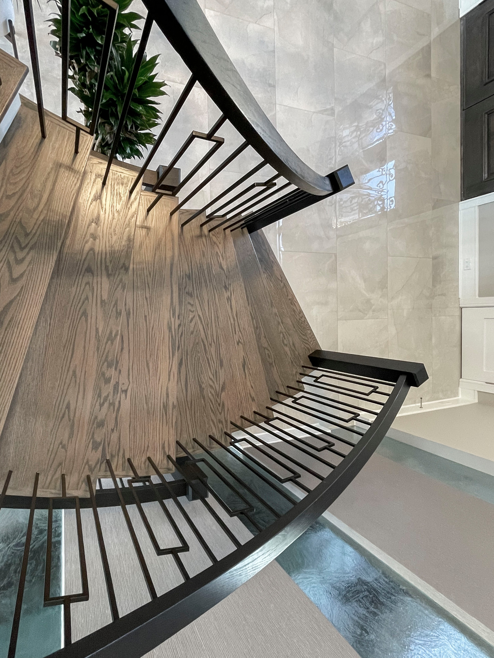 114_Striking Floating-Curved Staircase, Leesburg VA 20175
