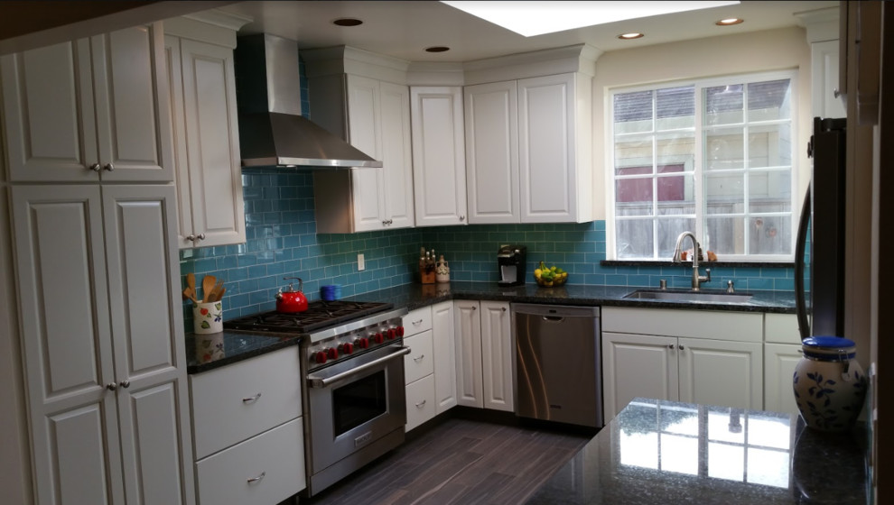 Example of a kitchen design in Other