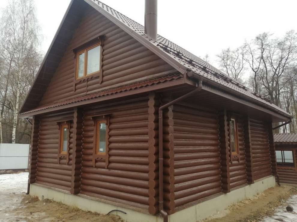 Дом из оцилиндрованного бревна