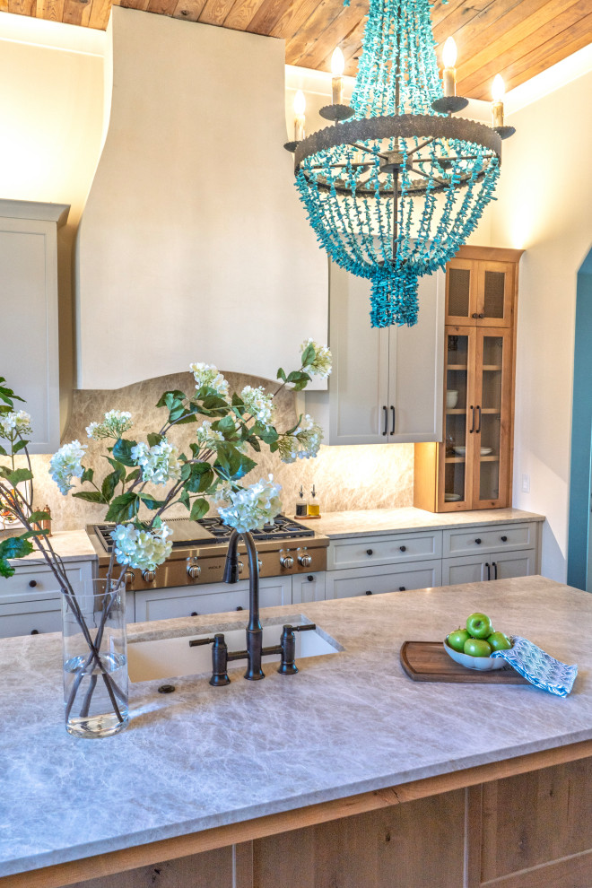 Modern Mediterranean Kitchen