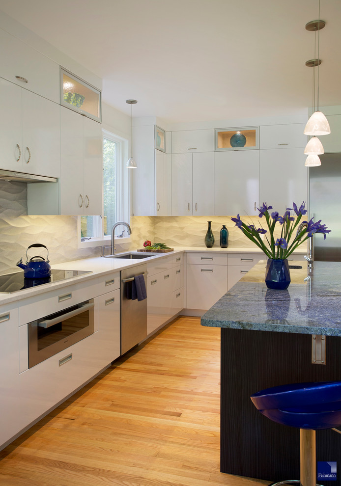 Photo of a mid-sized modern u-shaped kitchen in Boston.