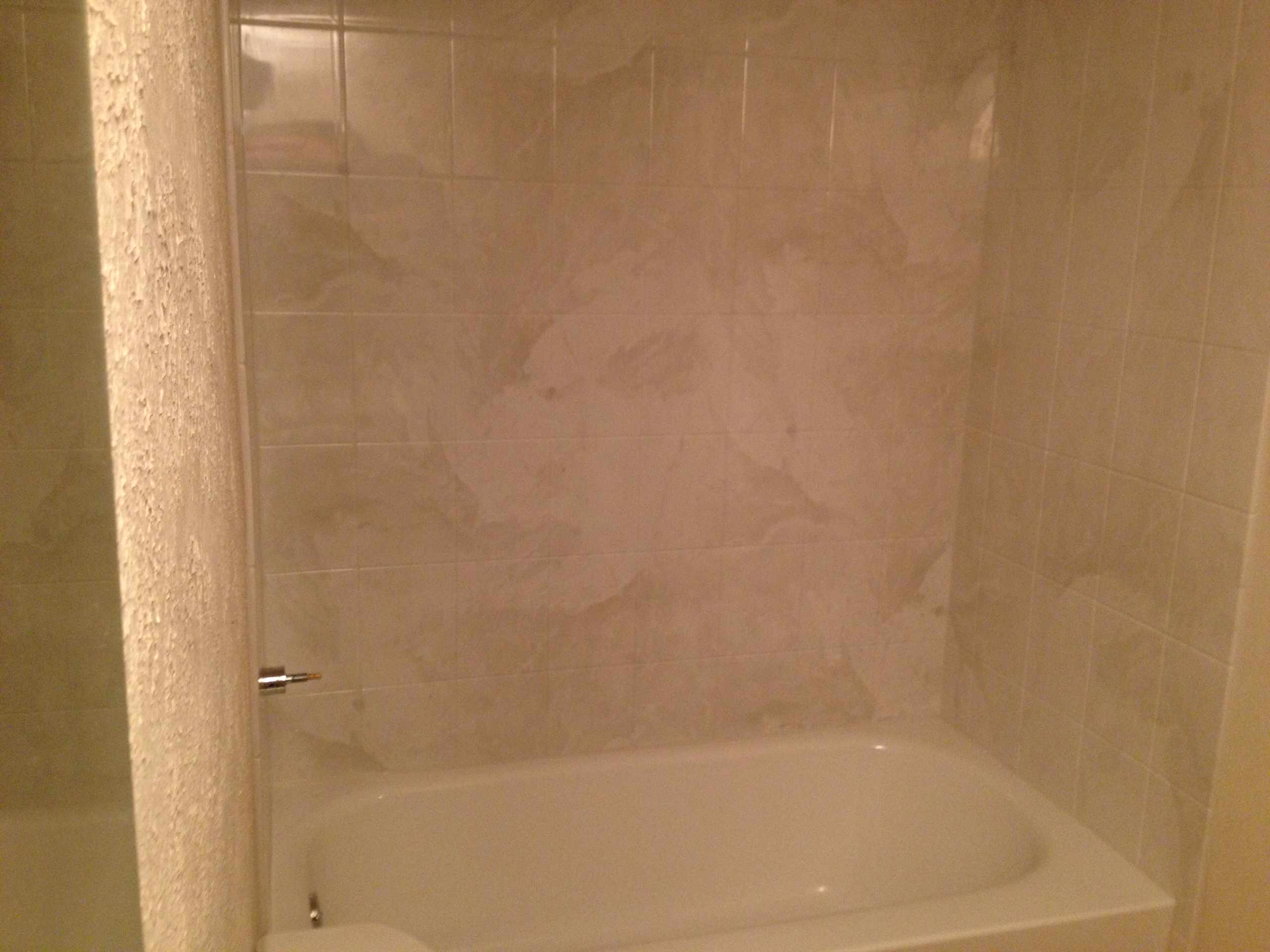 Tubs/ Showers