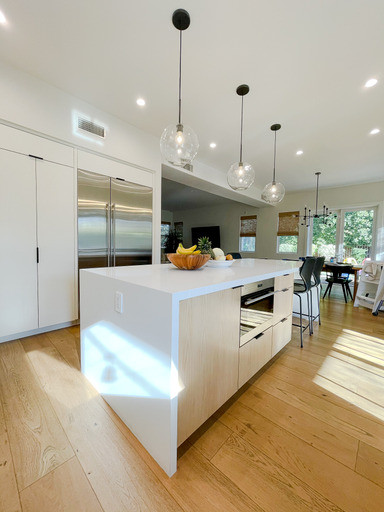 White Oak Flooring & Cabinets, Kitchen Island, Appliances & Lighting