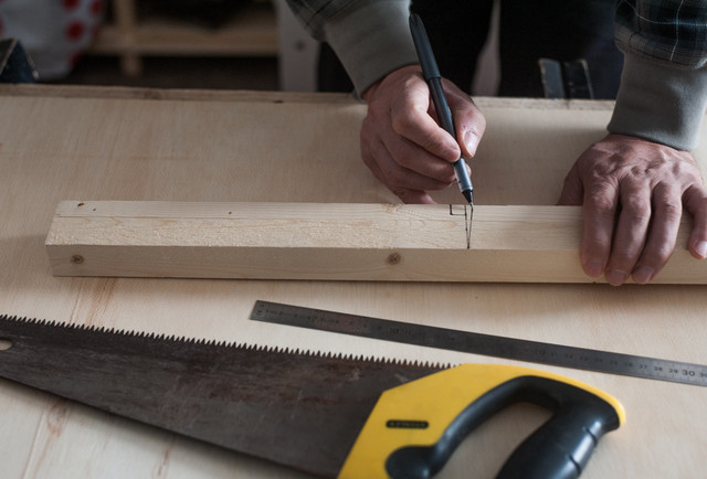 DIY : Fabriquez une grande étagère sans fixation pour moins de 60