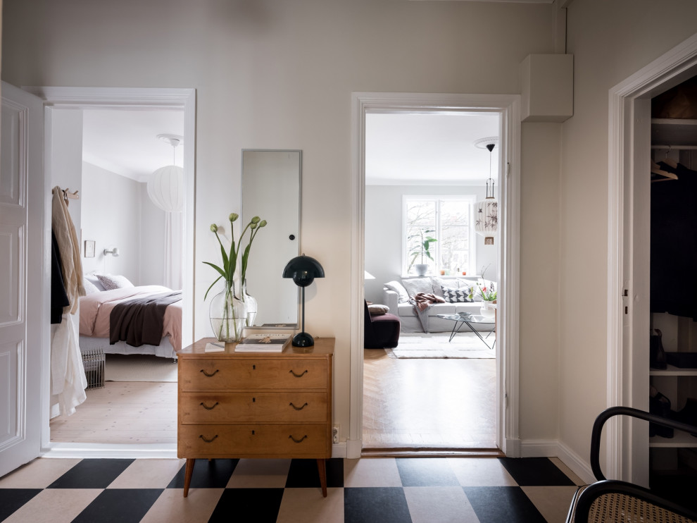 Bild på en minimalistisk hall