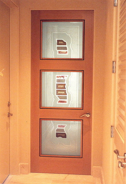 Interior Glass Doors With Obscure Frosted Glass Triptic
