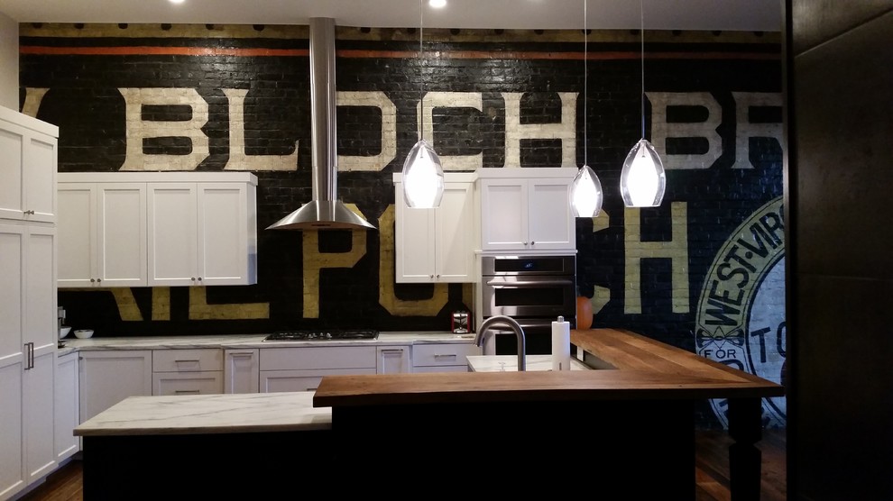 Example of a transitional kitchen design in Milwaukee