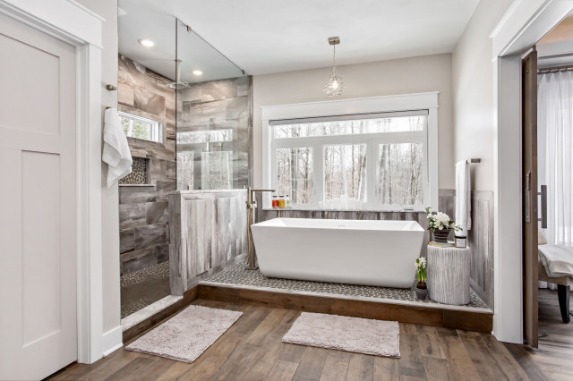 Spacious Modern Ranch country-stanza-da-bagno