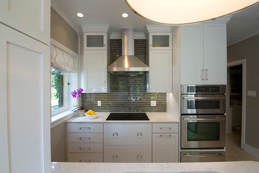 Kitchen - transitional kitchen idea