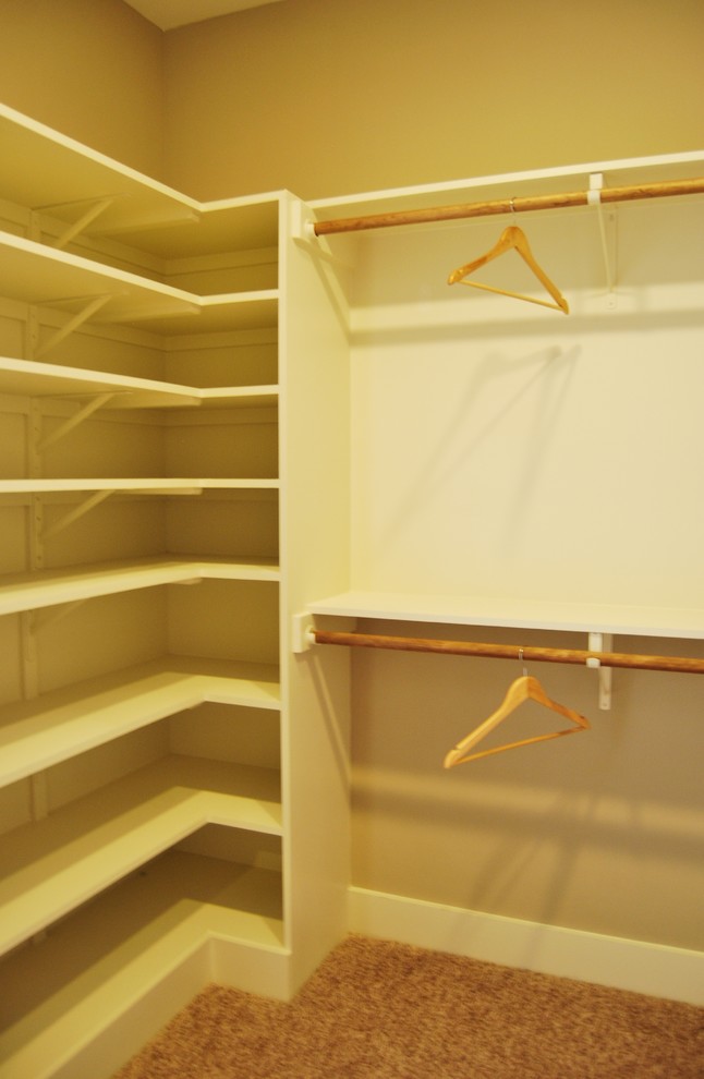 Design ideas for an arts and crafts storage and wardrobe in Raleigh.