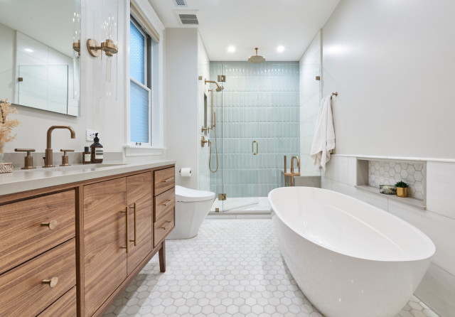 7 Most Popular Bathroom Renovation Trends of 2023, According to Houzz