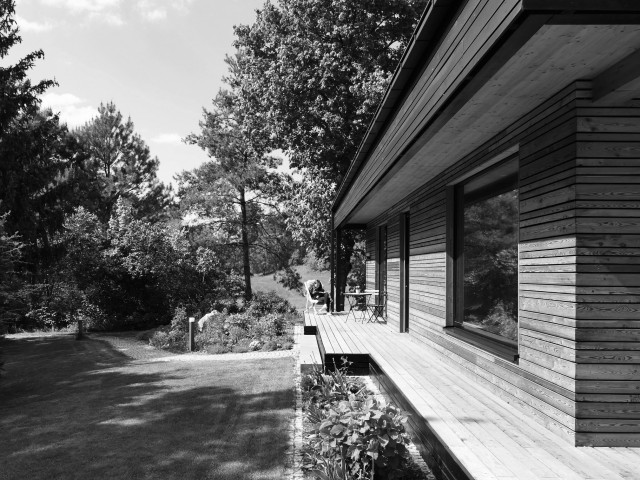 Eschenhof contemporaneo-terraza-y-balcon