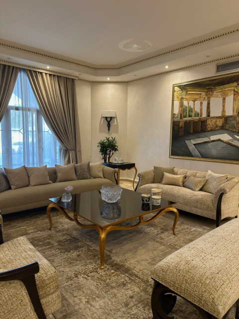 Dubai Villa midcentury-living-room