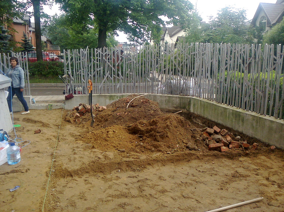 дворик в коломягах