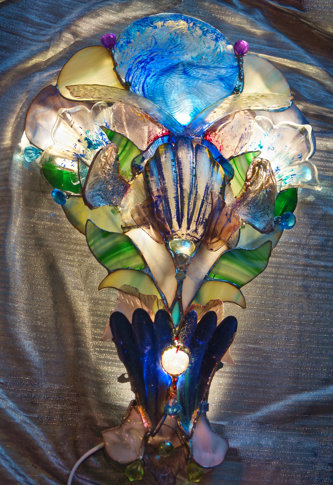 Обьемный витраж-витражные лампы в стиле тиффани.