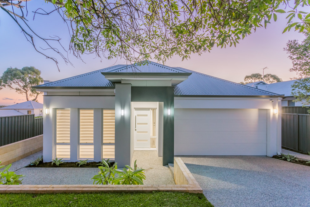 This is an example of a contemporary exterior in Sydney.