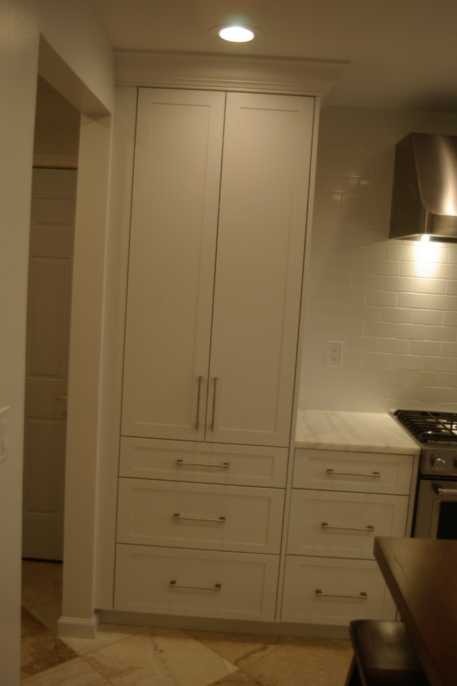 Inspiration for a transitional kitchen remodel in St Louis