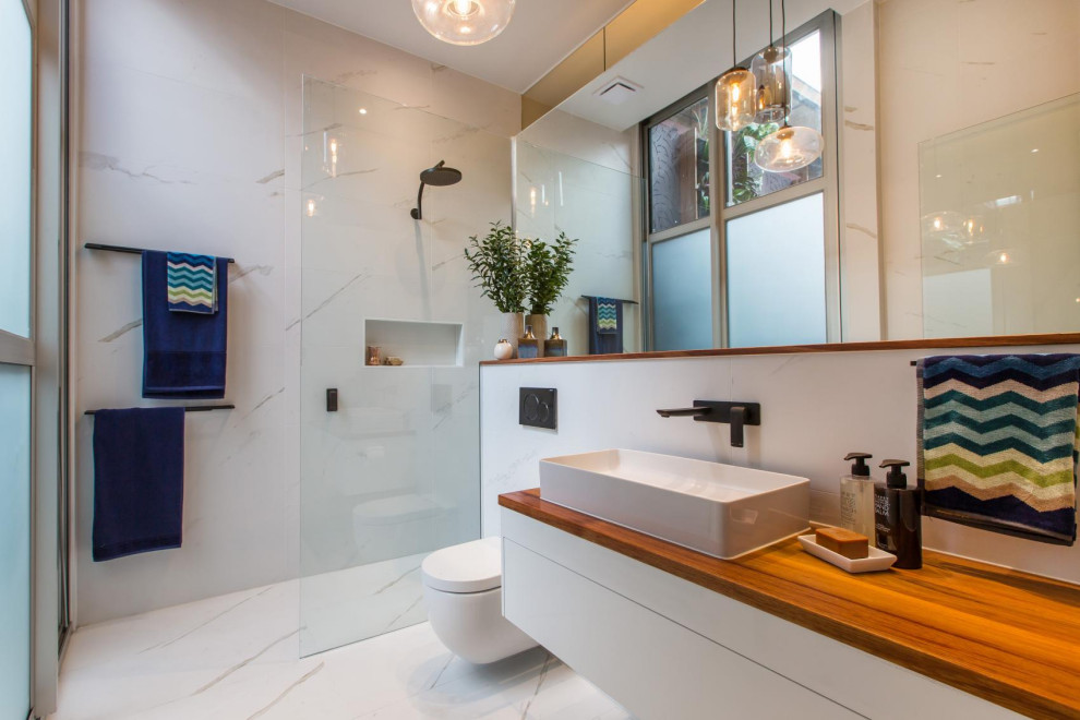 Inspiration for a contemporary powder room in Melbourne.