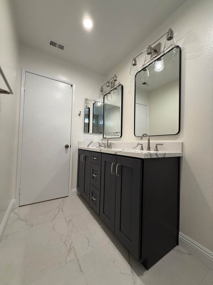 Interior Bath/Laundry Renovation