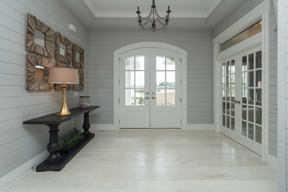 Entryway - transitional entryway idea