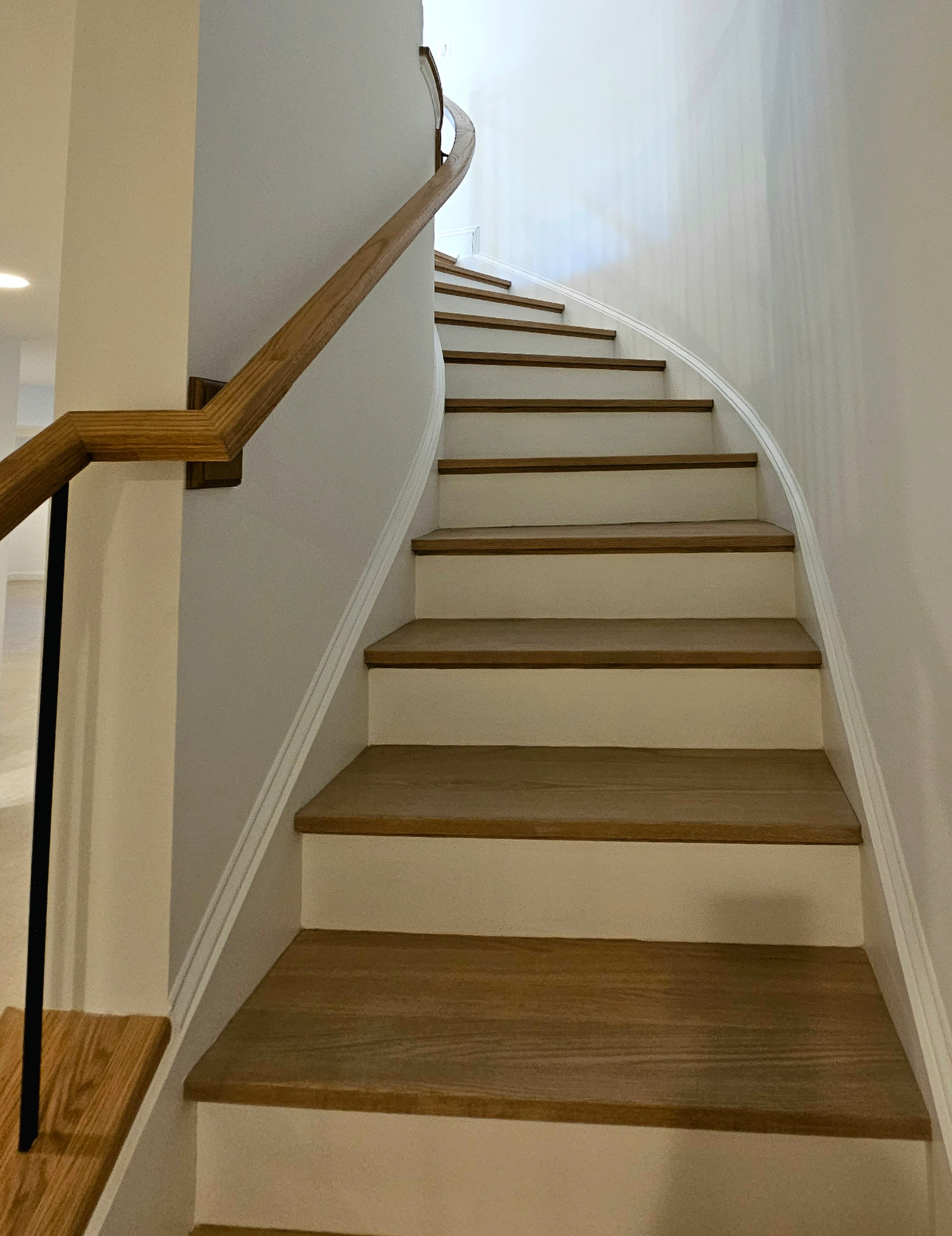 110_Welcoming Elegant Curve in Spacious Home, Bethesda MD 20817