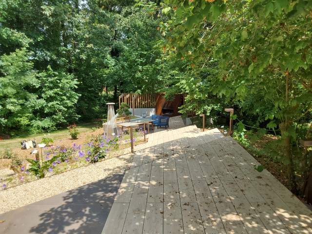 Sous-bois contemporary-deck