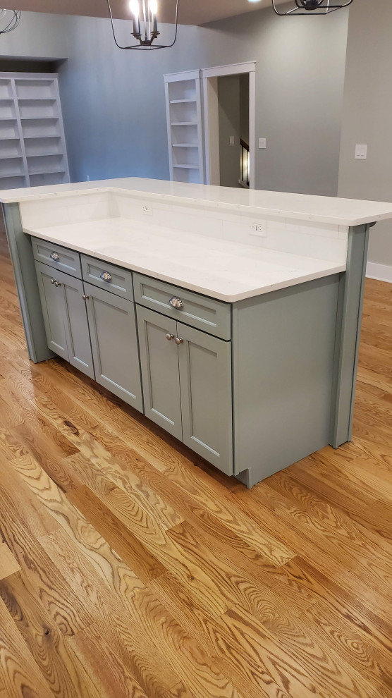 Kitchen - transitional kitchen idea
