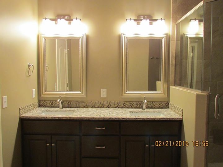 Transitional home design photo in Omaha