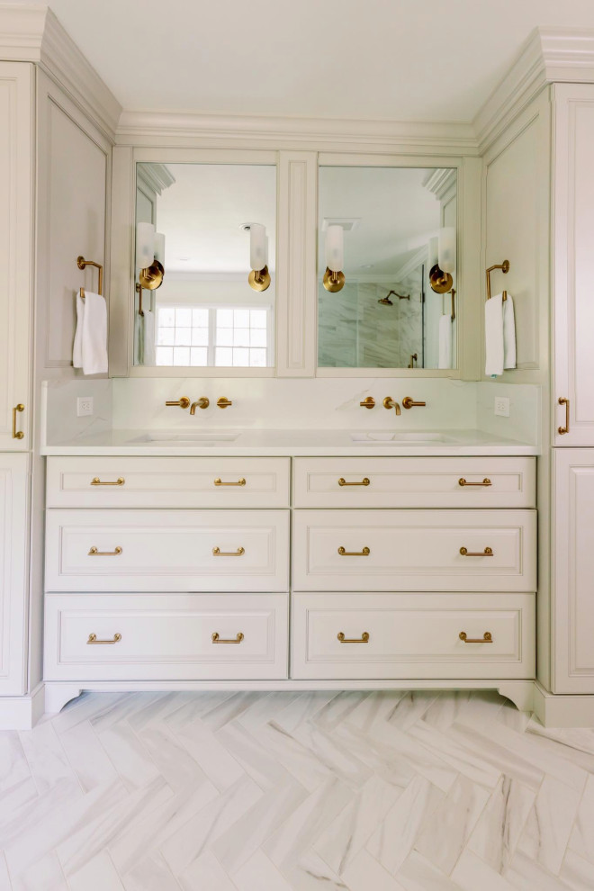 Inspiration for a transitional home design remodel in Baltimore