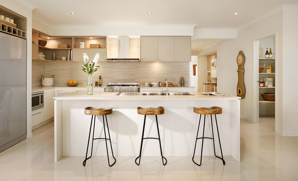 Inspiration for a beach style kitchen in Melbourne.