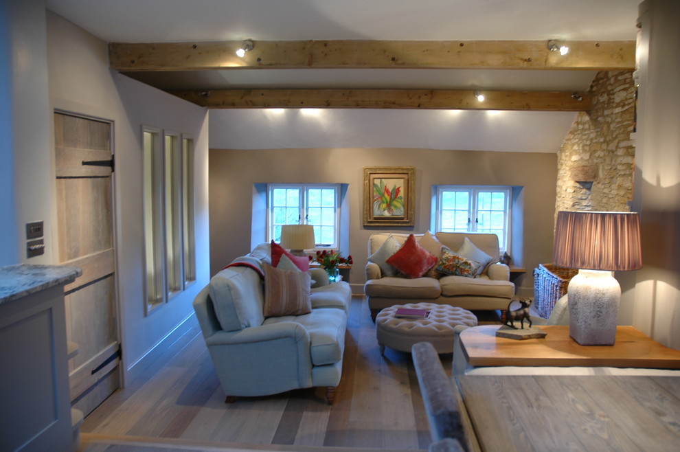 Design ideas for a transitional living room in Oxfordshire.