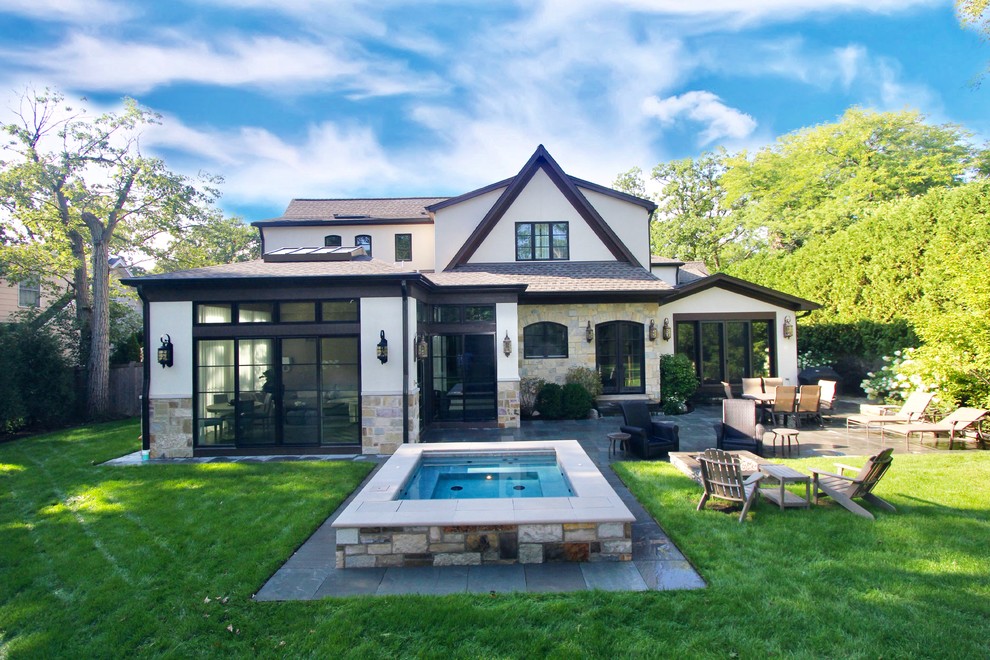 Transitional pool photo in Chicago