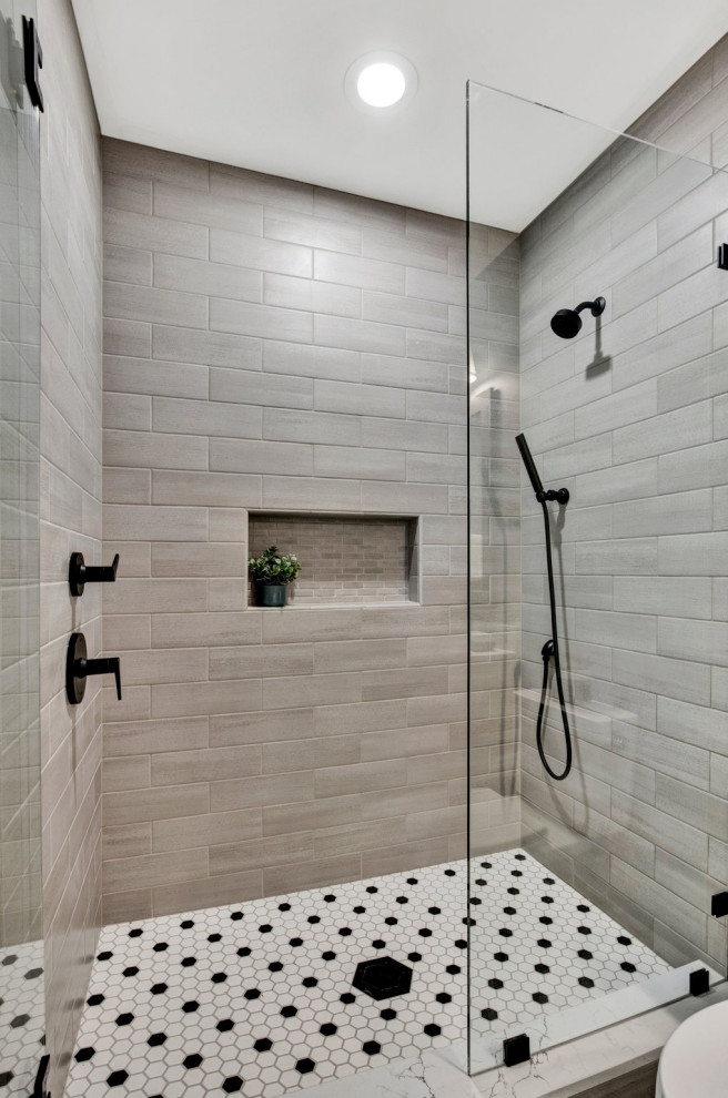 Inspiration for a transitional bathroom in Portland.