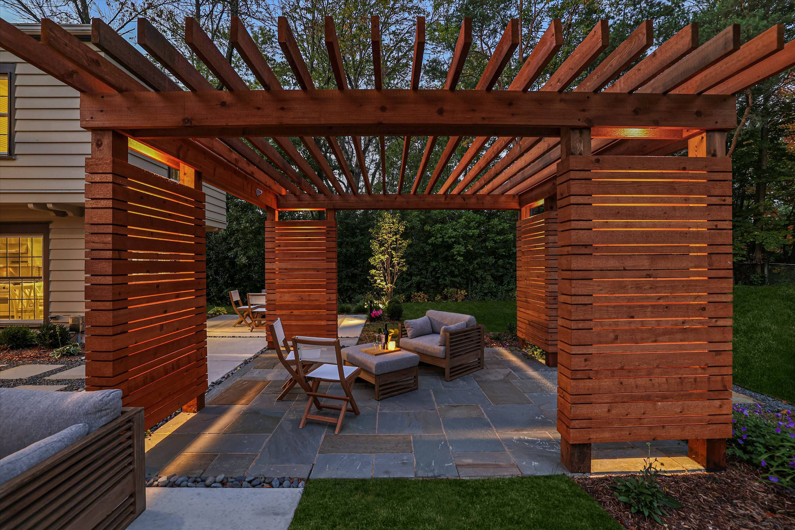 Modern Pergola - Fox Point, WI