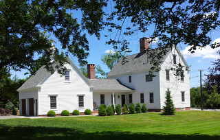 CCH Deerfield Colonial - Traditional - Exterior - Boston - by Classic ...