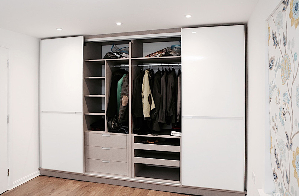 Bespoke Fitted Sliding Wardrobe